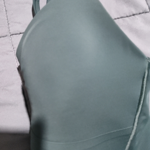lululemon athletica Sage Sports Bra Size 4. New No Tags - Picture 3 of 4